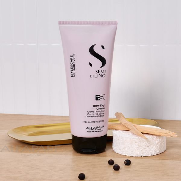 Крем для волос разглаживающий лёгкой фиксации Alfaparf Blow Dry Cream SDL STYLE & CARE 200 мл 23362 Крем для волос разглаживающий лёгкой фиксации Alfaparf Blow Dry Cream SDL STYLE & CARE 200 мл 23362