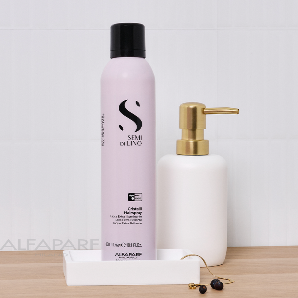 Лак для волос, придающий блеск, лёгкой фиксации Alfaparf Cristally Hairspray SDL STYLE & CARE 300 мл 23363 Лак для волос, придающий блеск, лёгкой фиксации Alfaparf Cristally Hairspray SDL STYLE & CARE 300 мл 23363