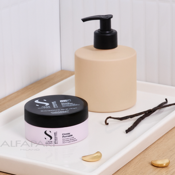 Помада для волос, придающая блеск, сильной фиксации Alfaparf Glossy Pomade SDL STYLE & CARE 90 мл 23364 Помада для волос, придающая блеск, сильной фиксации Alfaparf Glossy Pomade SDL STYLE & CARE 90 мл 23364